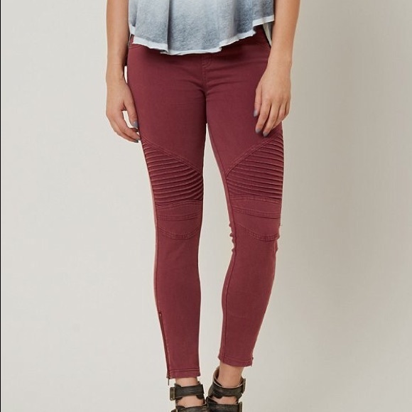 Burgundy Motto Leggings - Picture 2 of 2