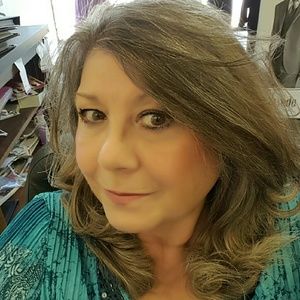 Meet your Posher, Renee