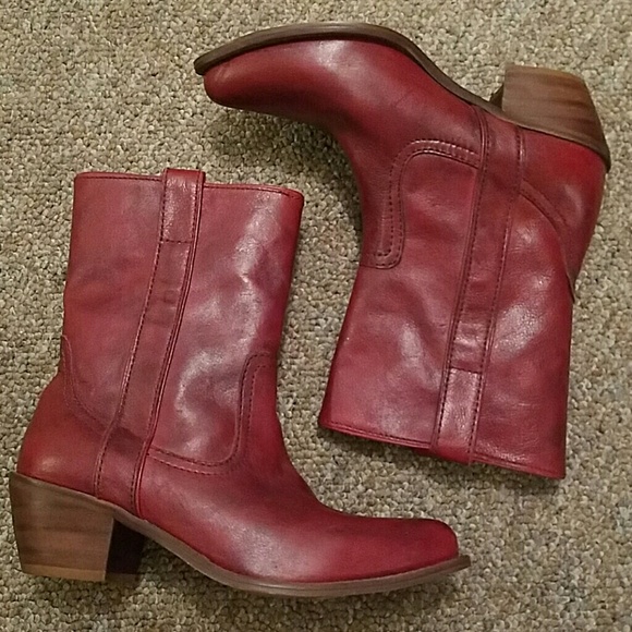 Leather Burgundy Steve Madden Boots