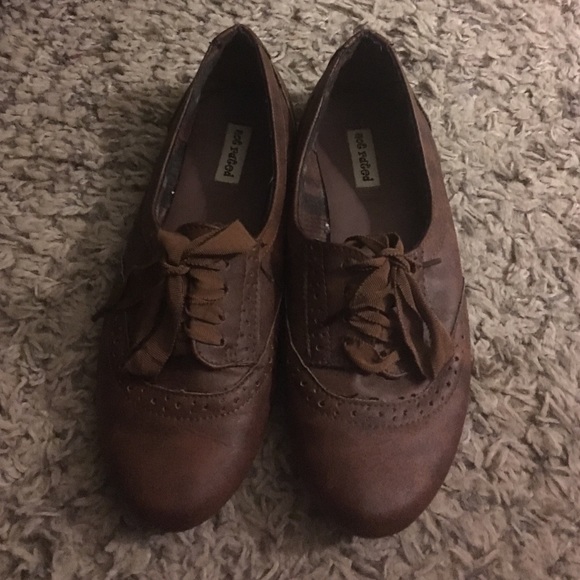 Brown dressy shoes