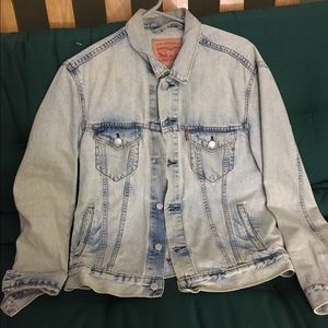 Light Levi's men's Denim Jacket