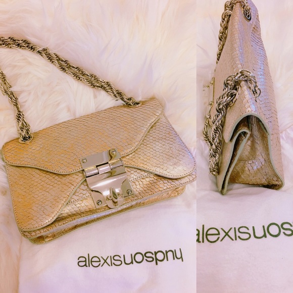 Alexis Hudson Handbags - Alexis Hudson Gold Snake Pattern Handbag Alexis Hudson Handbags - Alexis Hudson Gold Snake Pattern Handbag
