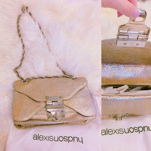 Alexis Hudson Bags - Alexis Hudson Gold Snake Pattern Handbag Alexis Hudson Bags - Alexis Hudson Gold Snake Pattern Handbag