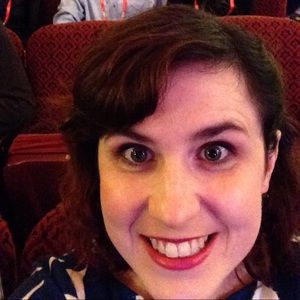 Meet your Posher, Caitlin