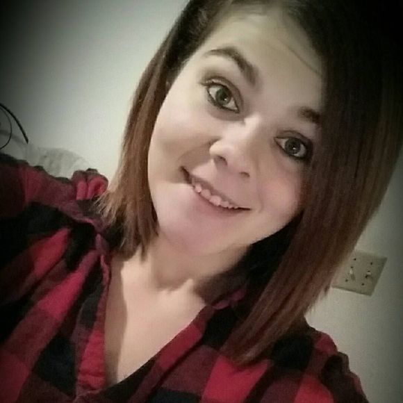 Meet your Posher, Katelyn
