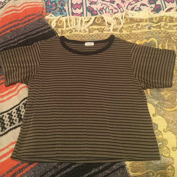 ✨SOLD!✨ Brandy Melville crop top