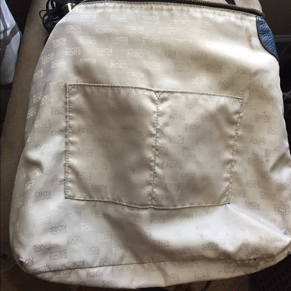 Purse - Picture 2 of 4