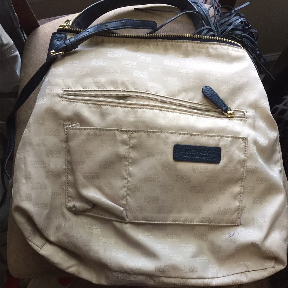Purse - Picture 3 of 4