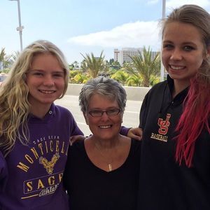 Meet your Posher, Marshia