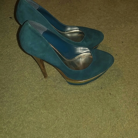Turquoise heels from bakers - Picture 2 of 2