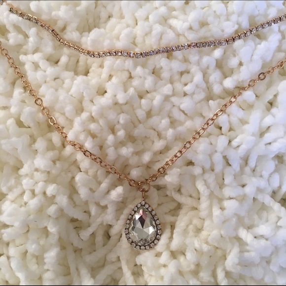 Gorgeous Hair Accessory - Picture 2 of 3