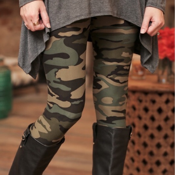 🌺Camo Knit Leggings - Picture 4 of 4