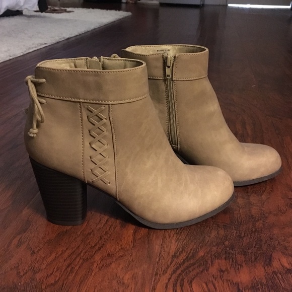 Madden Girl Shoes - brand new brown madden girl leather booties size 8