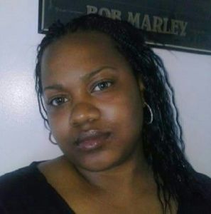 Meet your Posher, Monique