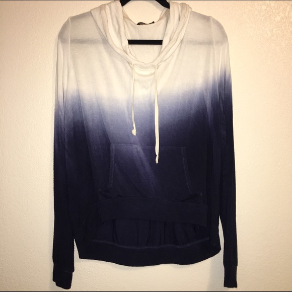 BRANDY MELVILLE Hoodie