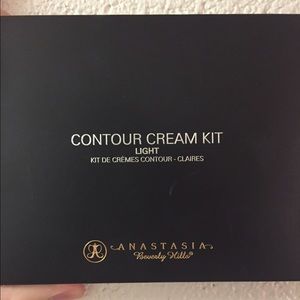 NEW Anastasia Beverly Hills Contour Cream Kit