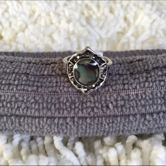 Handcrafted Abalone Shell Ring - Picture 2 of 2