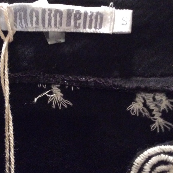 Monoreno ladies tunic - Picture 2 of 4