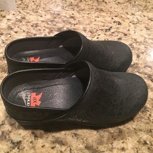 Dansko XP clogs. Size 37