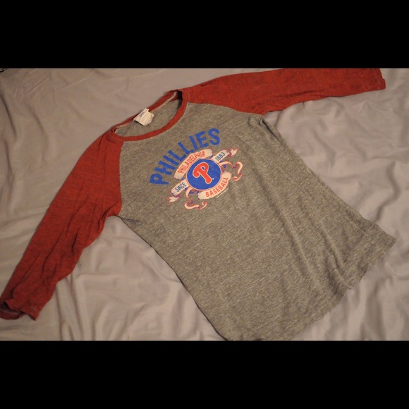 Phillies 3/4 length baseball shirt ⚾️ - Picture 1 of 4