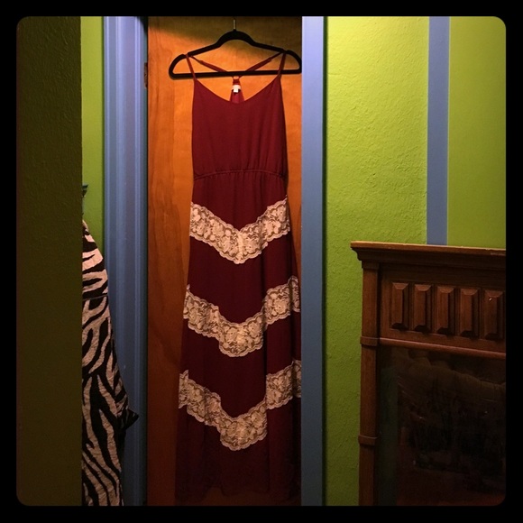 Beautiful Raspberry Maxi Dress with Lace Detail!!!