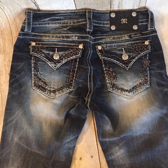 🎈DEAL OF THE DAY🎈MISS ME SKINNY JEANS size below - Picture 4 of 4