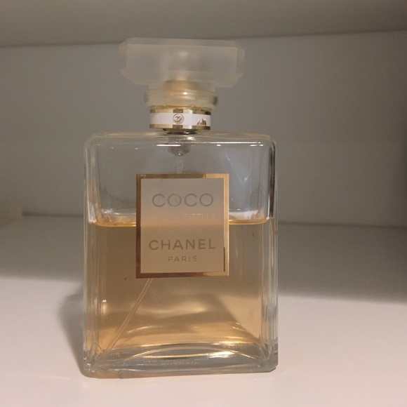 COCO mademoiselle CHANEL Paris