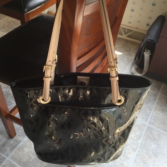 Micheal Kors Bag