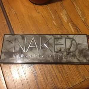 Urban Decay Smoky Palette NWOT