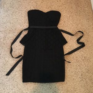 Adorable black strapless dress