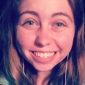 Meet your Posher, Ashlie