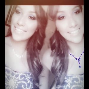 Meet your Posher, Roxana