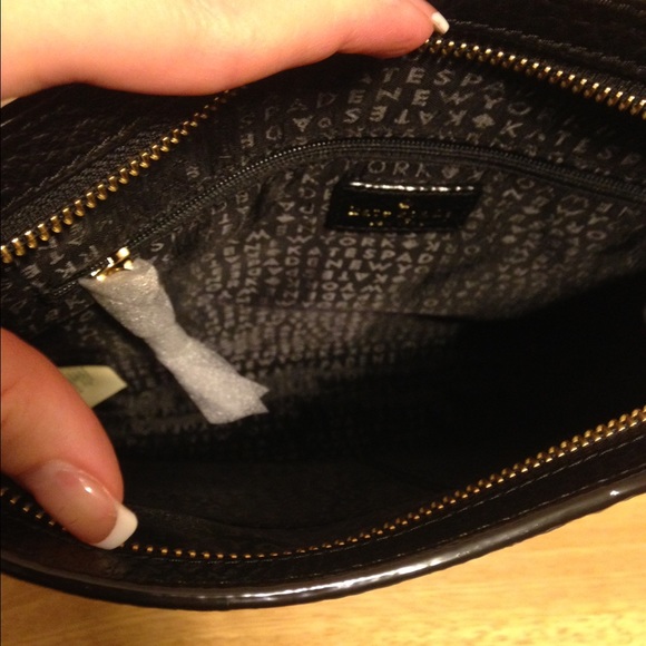 **sold** Kate Spade Crossbody - Picture 2 of 4