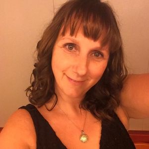 Meet your Posher, Vicky