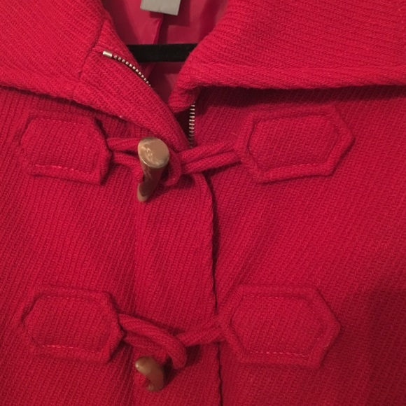 Red coat - Picture 2 of 3