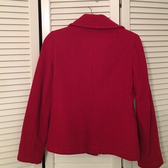 Red coat - Picture 3 of 3