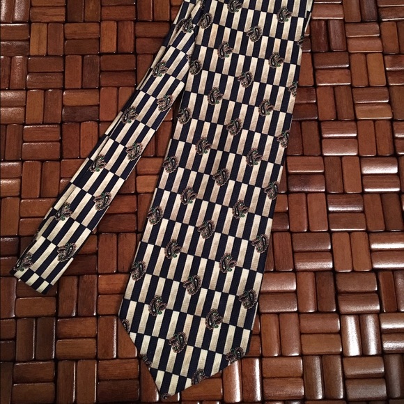 Sisley Tie