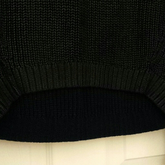 Sweater - Picture 3 of 4