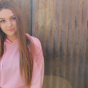 Meet your Posher, Alina