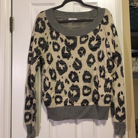 Leopard print, SUPER warm:Gap sweater