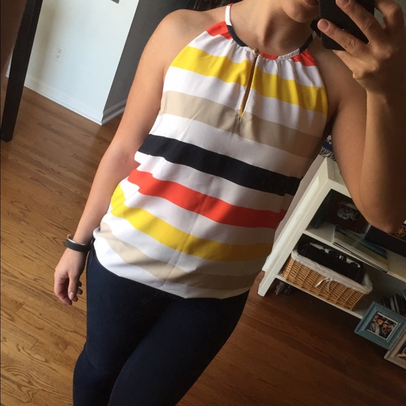 Banana Republic High neck tank - Picture 4 of 4