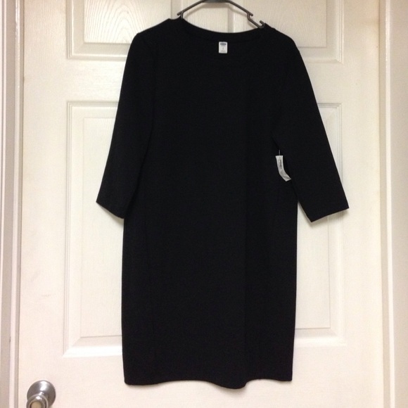 Black knit dress