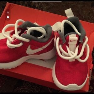 New ...Infant Nike tennis