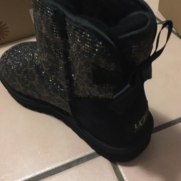 Uggs size 5 - W mini Bailey bow glitter black - Picture 3 of 3