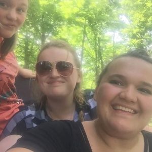 Meet your Posher, Julia