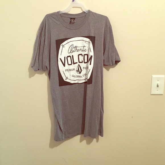 Short sleeve volcom t-shirt