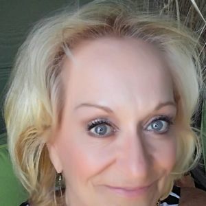 Meet your Posher, Gayl