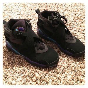 Air Jordan 8 Size 6Y (7.5 women)