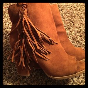 Classic Fringe Open Toe Bootie!