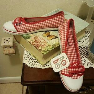Red White gingham shoes rubber soles 7.5 New